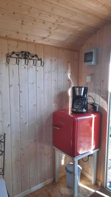 Zirkuswagen Glamping Fuer 2 Mit Veranda Kueche Netflix Parken Und Hofladen Steinhofel Exteriör bild