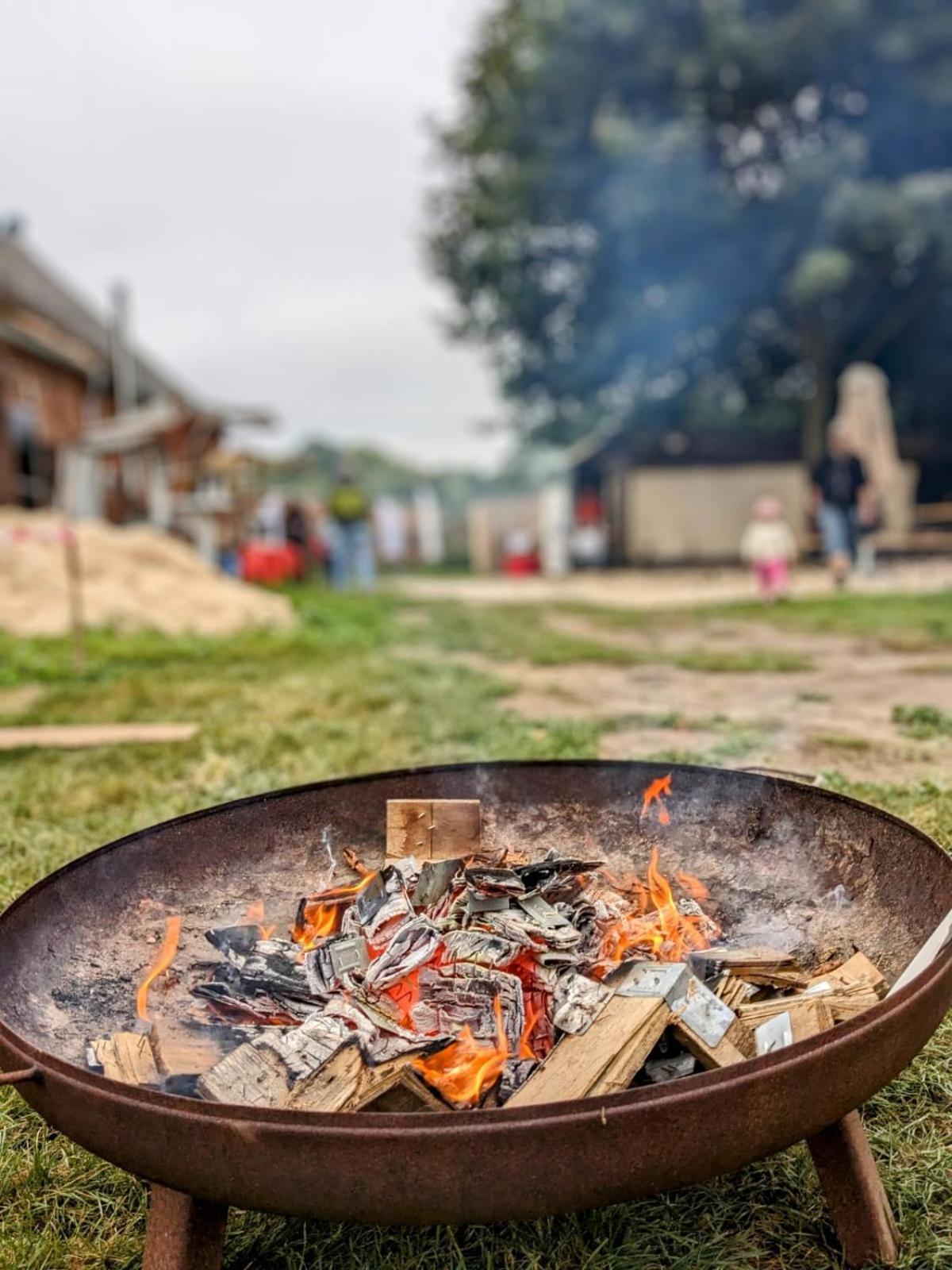 Zirkuswagen Glamping Fuer 2 Mit Veranda Kueche Netflix Parken Und Hofladen Steinhofel Exteriör bild